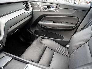 Volvo  T8 Ultra Dark Recharge ACC PANO 360° HUD