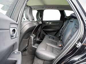 Volvo  T8 Ultra Dark Recharge ACC PANO 360° HUD