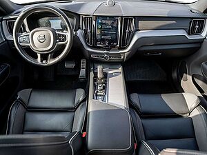 Volvo  T8 R-Design Recharge Plug-In Hybrid AWD