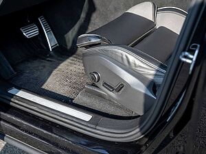 Volvo  T8 R-Design Recharge Plug-In Hybrid AWD