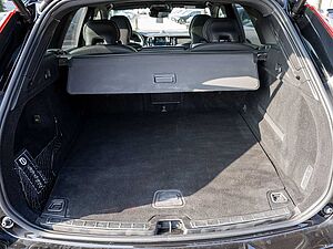 Volvo  T8 R-Design Recharge Plug-In Hybrid AWD
