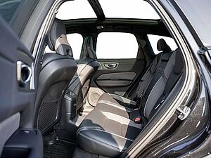 Volvo  T8 R-Design Recharge Plug-In Hybrid AWD
