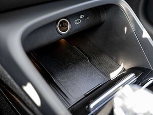 Volvo  B3 Plus Dark