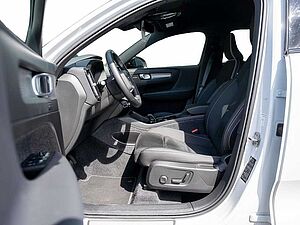 Volvo  B4 Plus Dark MEMORY ACC H/K