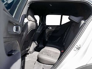 Volvo  B4 Plus Dark MEMORY ACC H/K