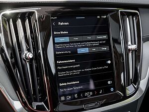 Volvo  T8 Ultimate Dark Recharge AWD PANO 360°