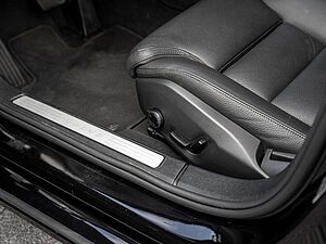 Volvo  B5 Ultimate Dark AWD ACC HUD PANO 360°