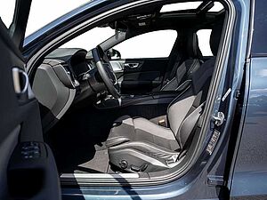 Volvo  T8 Ultimate Dark Recharge AWD HUD PANO