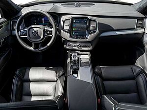 Volvo  T8 Ultra Dark Recharge AWD STANDHZ PANO