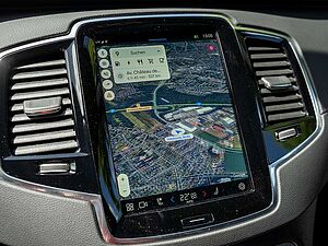 Volvo  T8 Ultra Dark Recharge AWD STANDHZ PANO