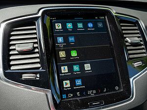 Volvo  T8 Ultra Dark Recharge AWD STANDHZ PANO