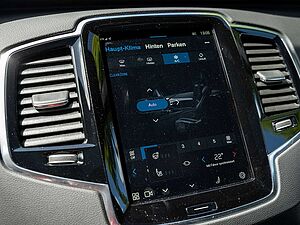 Volvo  T8 Ultra Dark Recharge AWD STANDHZ PANO