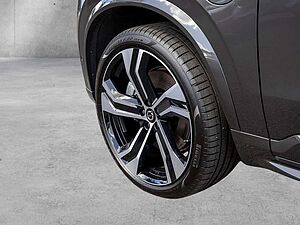 Volvo  T8 Ultra Dark Recharge AWD STANDHZ PANO