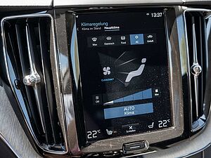 Volvo  D4 FWD Inscription H/K KAMERA NAVI AHK