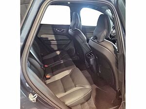 Volvo  B4 (D) R Design AWD AHK STANDHZ HGSD