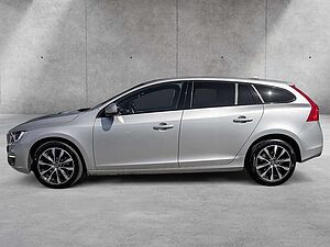 Volvo  D4 Linje Svart MEMORY HGSD FACELIFT