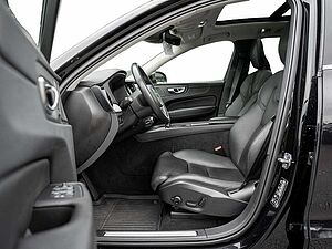 Volvo  D4 Inscription 2WD STANDHZ PANORAMADACH