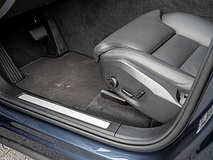 Volvo  T8 Plus Dark Recharge Plug-In Hybrid AWD