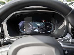 Volvo  B4 Core GJR HUD SHZ RÜCKFAHRKAMERA