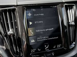 Volvo  T4 R-Design B&W AHK HEAD-UP DISPLAY