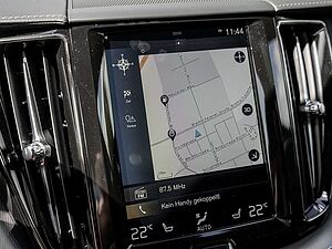 Volvo  T4 R-Design B&W AHK HEAD-UP DISPLAY