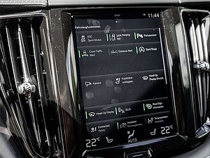 Volvo  T4 R-Design B&W AHK HEAD-UP DISPLAY