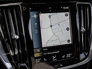 Volvo  B4 Momentum Pro NAVI AHK TOTW 360°