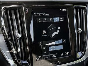 Volvo  B4 Momentum Pro NAVI AHK TOTW 360°