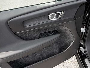 Volvo  Core Recharge Pure Electric 2WD