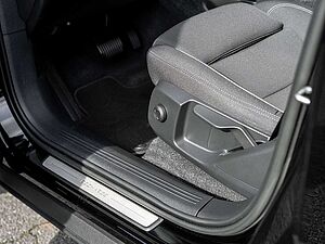 Volvo  Core Recharge Pure Electric 2WD
