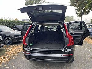 Volvo  B5 (D) Ultimate Dark AWD