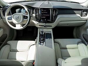 Volvo  T8 Recharge AWD Inscription HGSD B&W