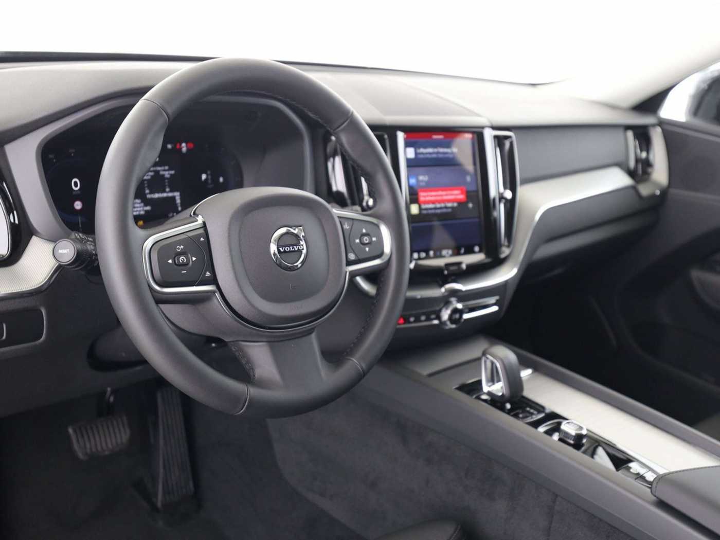 Volvo  Core B4 Mild-Hybrid Diesel AHK Standh