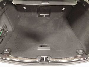 Volvo  B4 Diesel Plus Dark harman/kardon Thors-Hammer