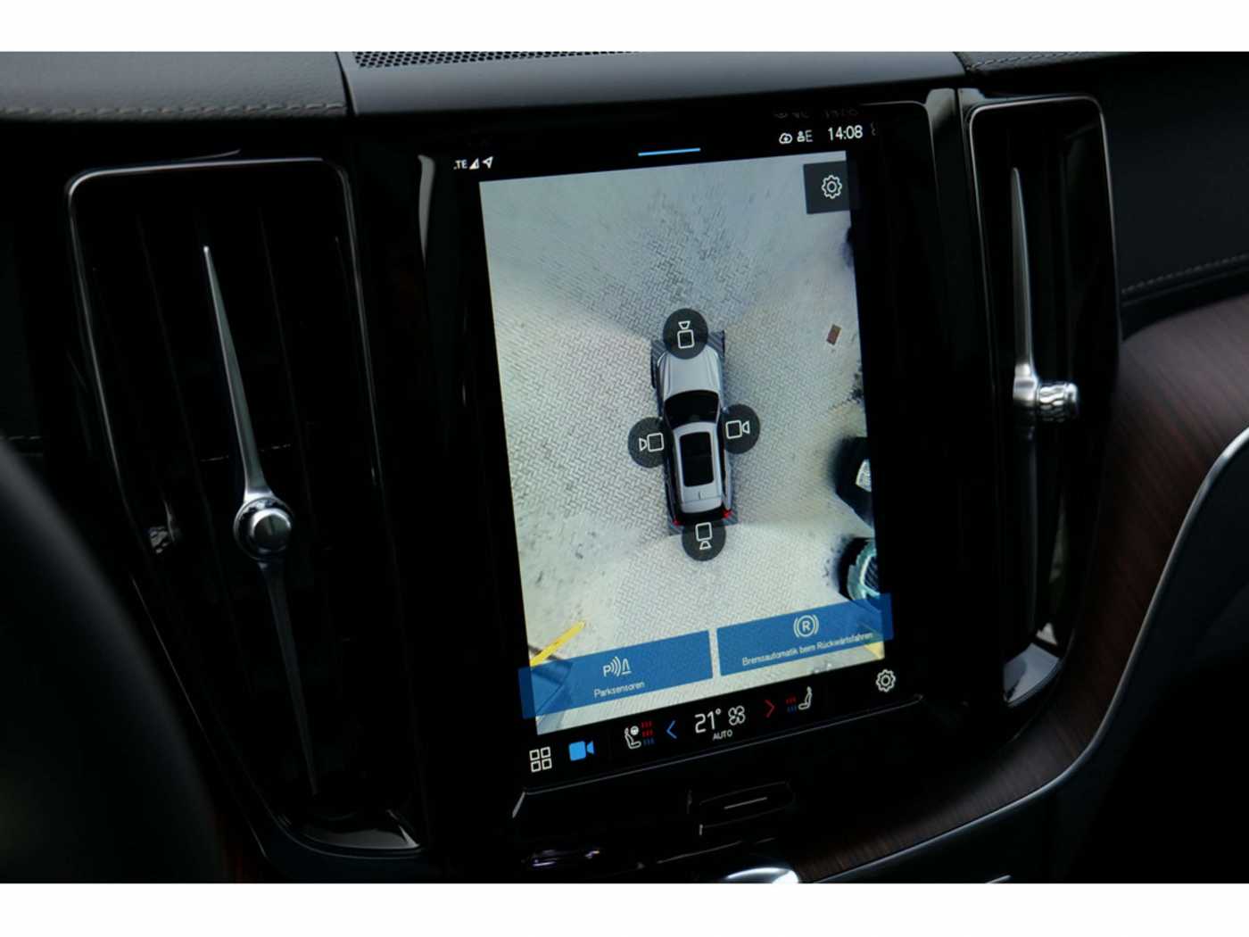 Volvo  T8 Ultra Dark Recharge Plug-In Hybrid AWD