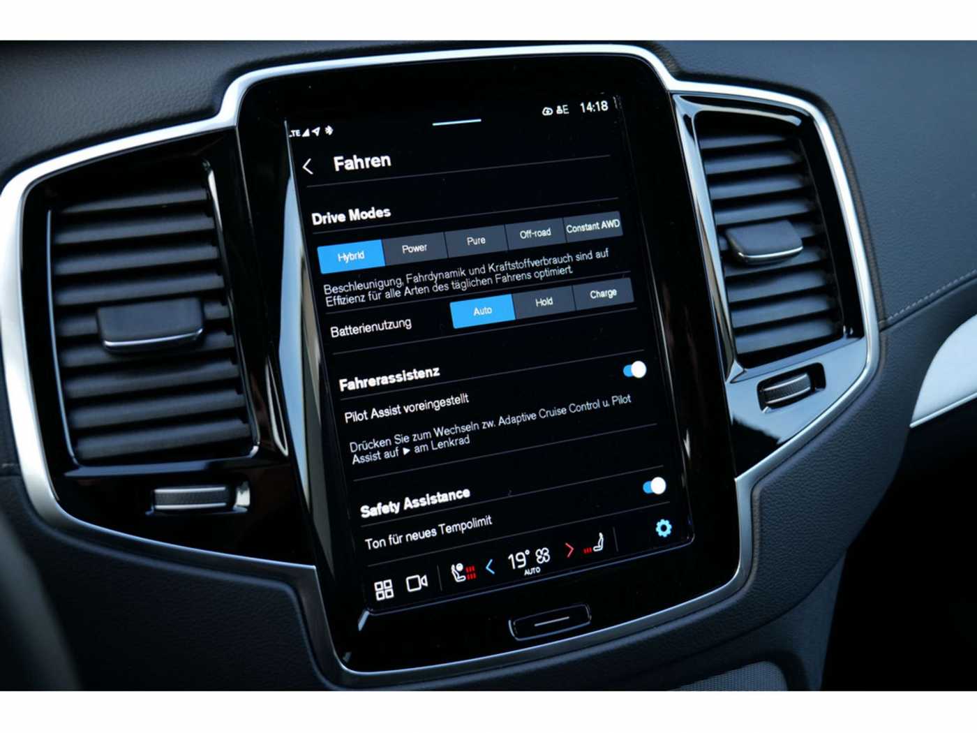 Volvo  T8 Plus Bright Recharge Plug-In Hybrid AWD
