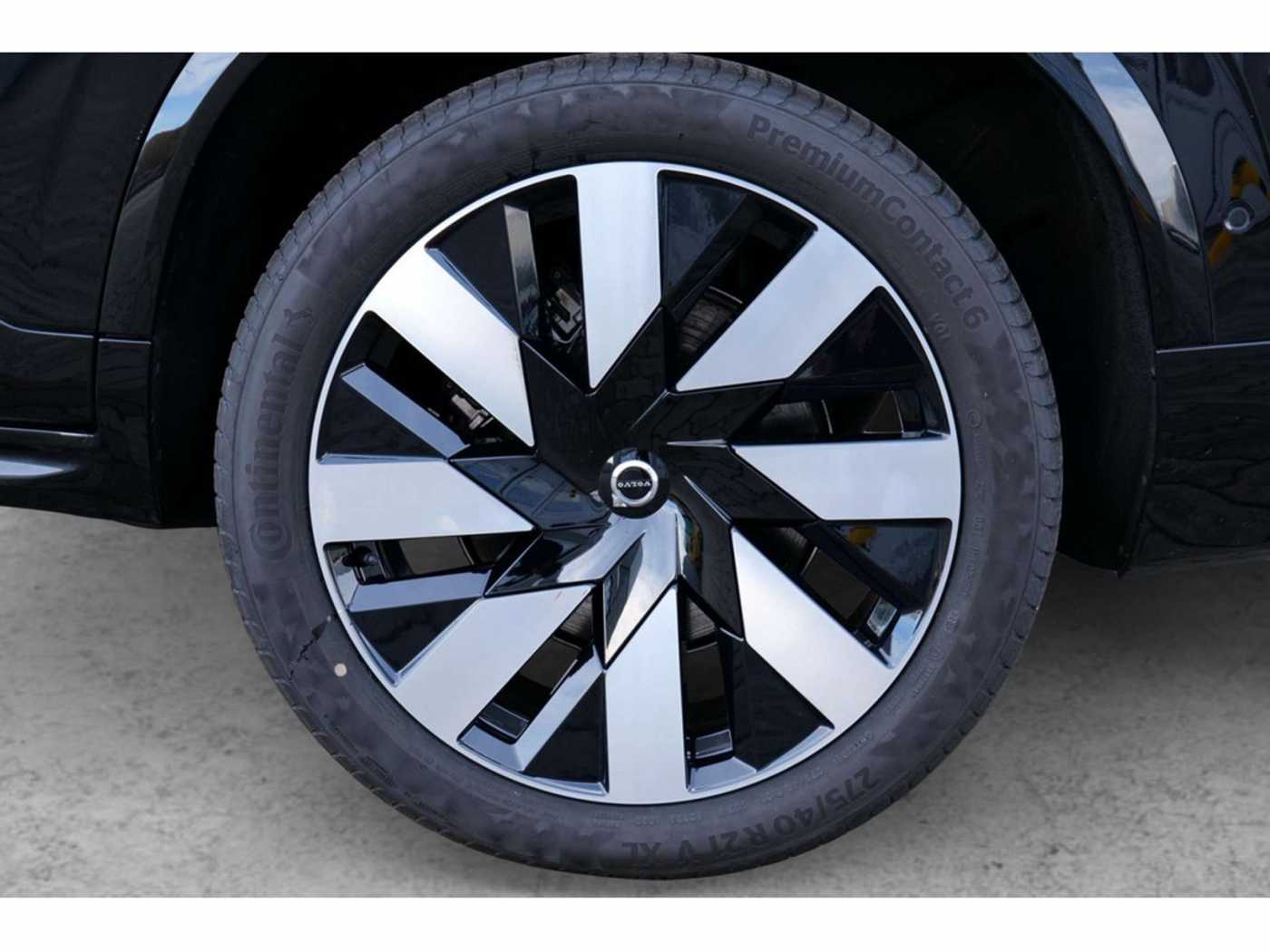 Volvo  T8 Plus Bright Recharge Plug-In Hybrid AWD