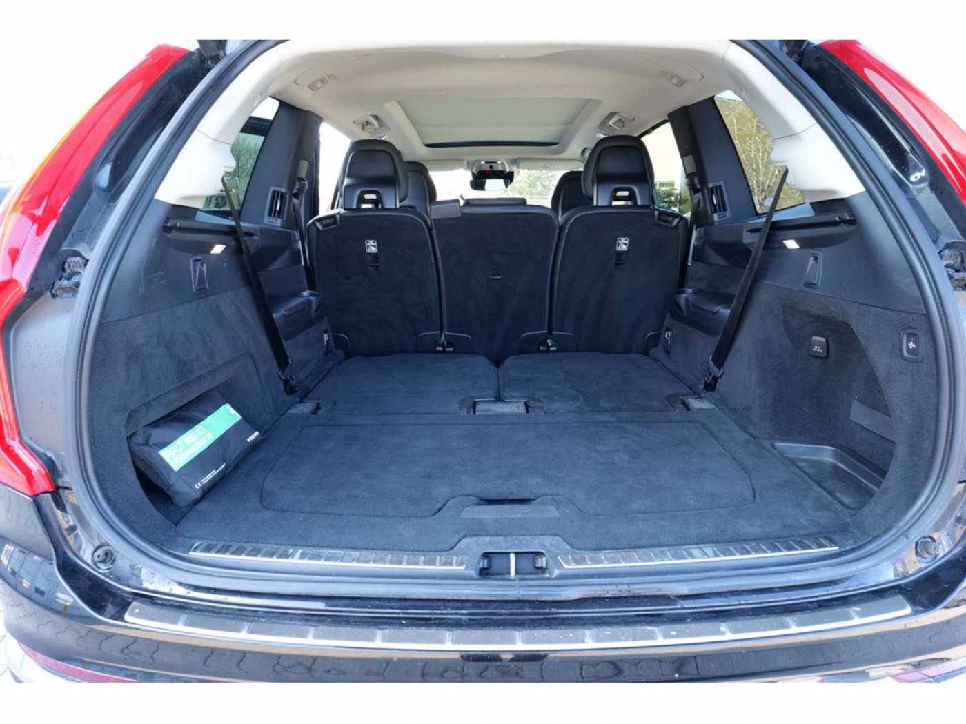 Volvo  T8 Inscription Expression Recharge Plug-In Hybrid