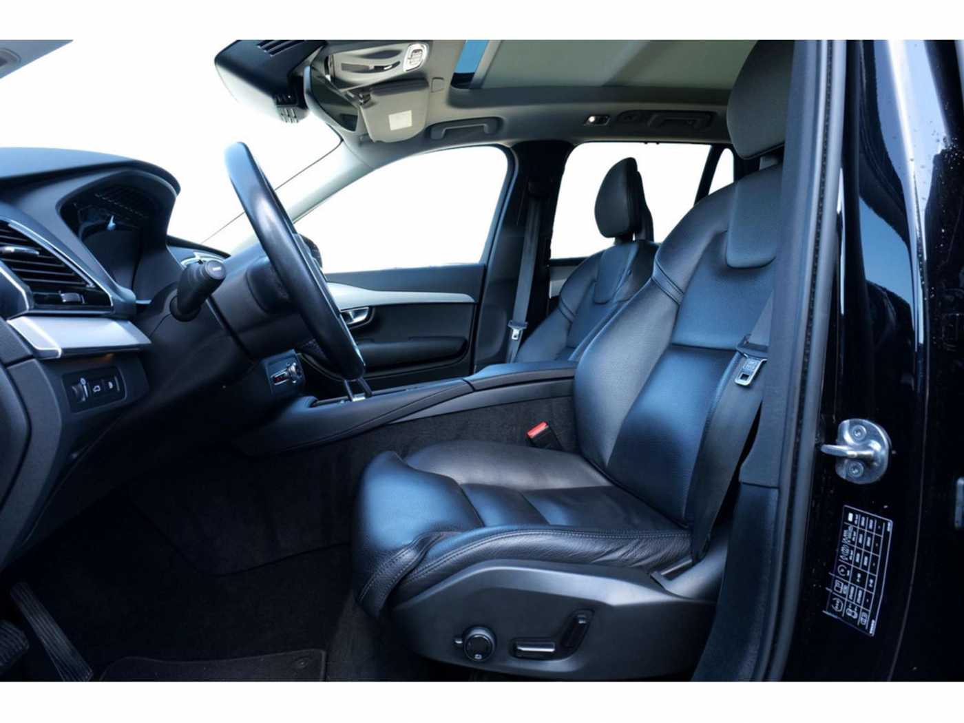Volvo  T8 Inscription Expression Recharge Plug-In Hybrid