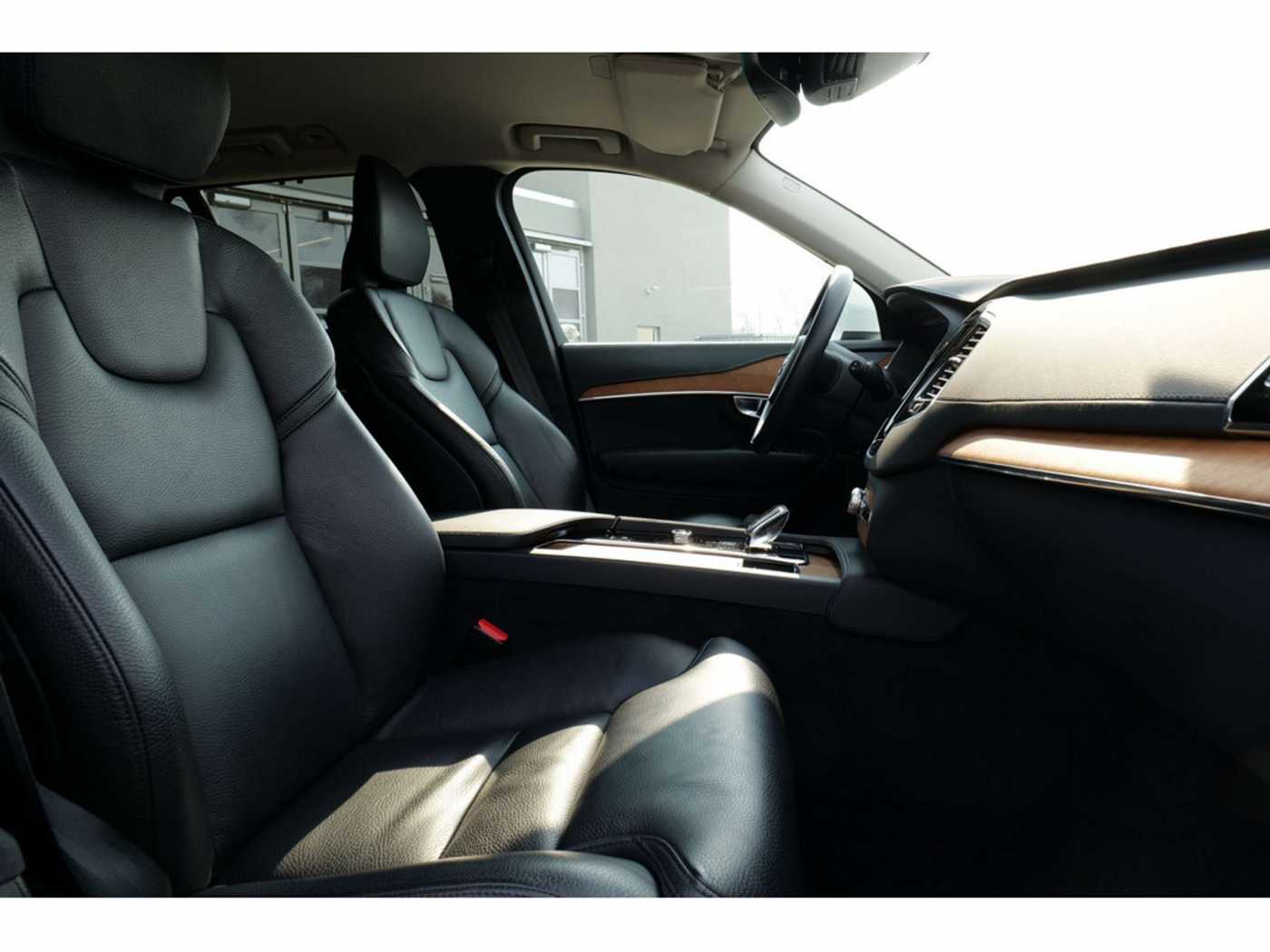 Volvo  T8 Longe Range Plus Bright Plug-In Hybrid AWD