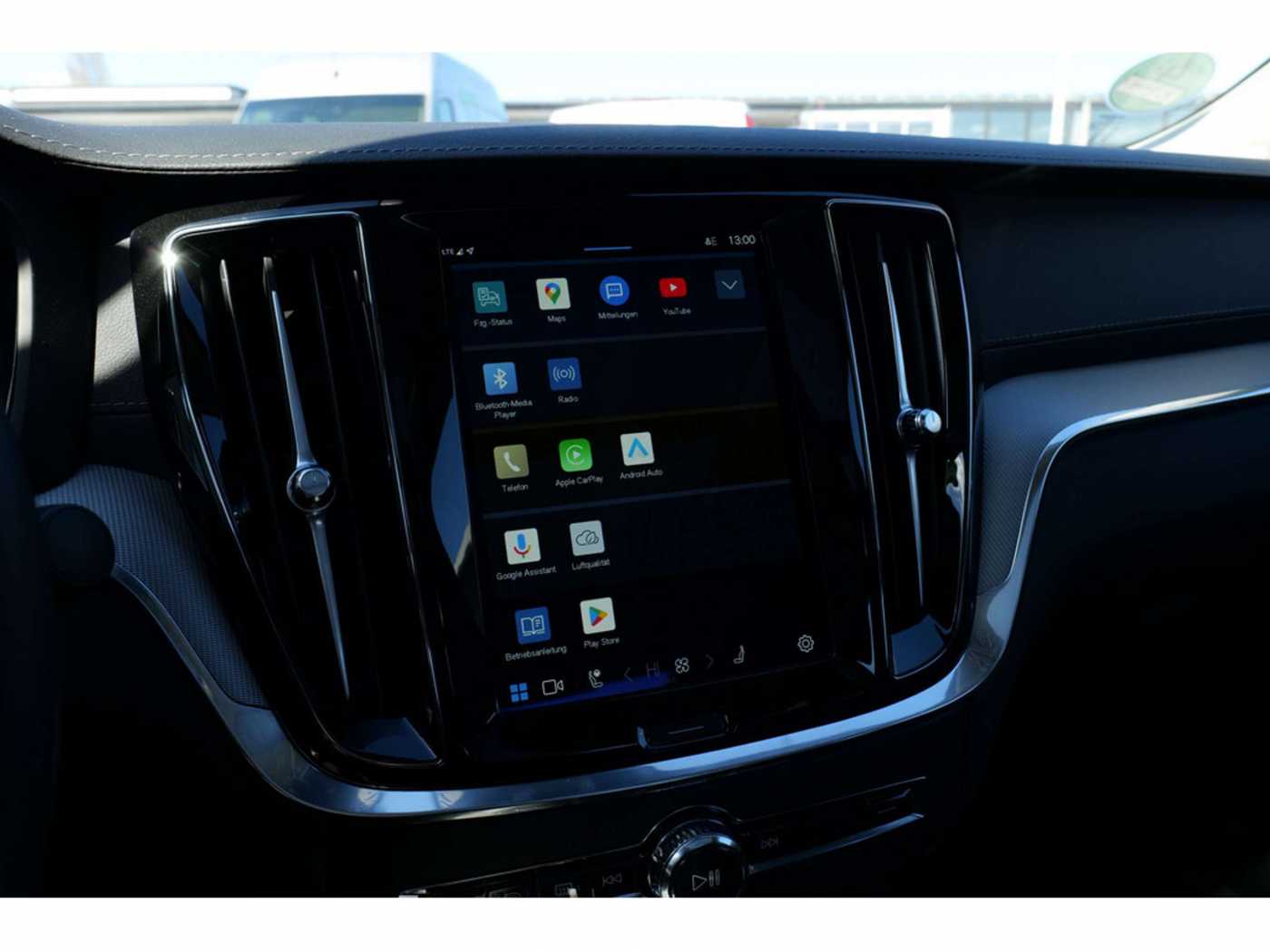 Volvo  Lim. 2.0 Ultimate Dark Recharge Plug-In Hybrid AWD