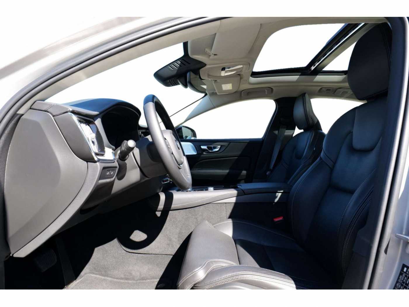 Volvo  Lim. 2.0 Ultimate Dark Recharge Plug-In Hybrid AWD