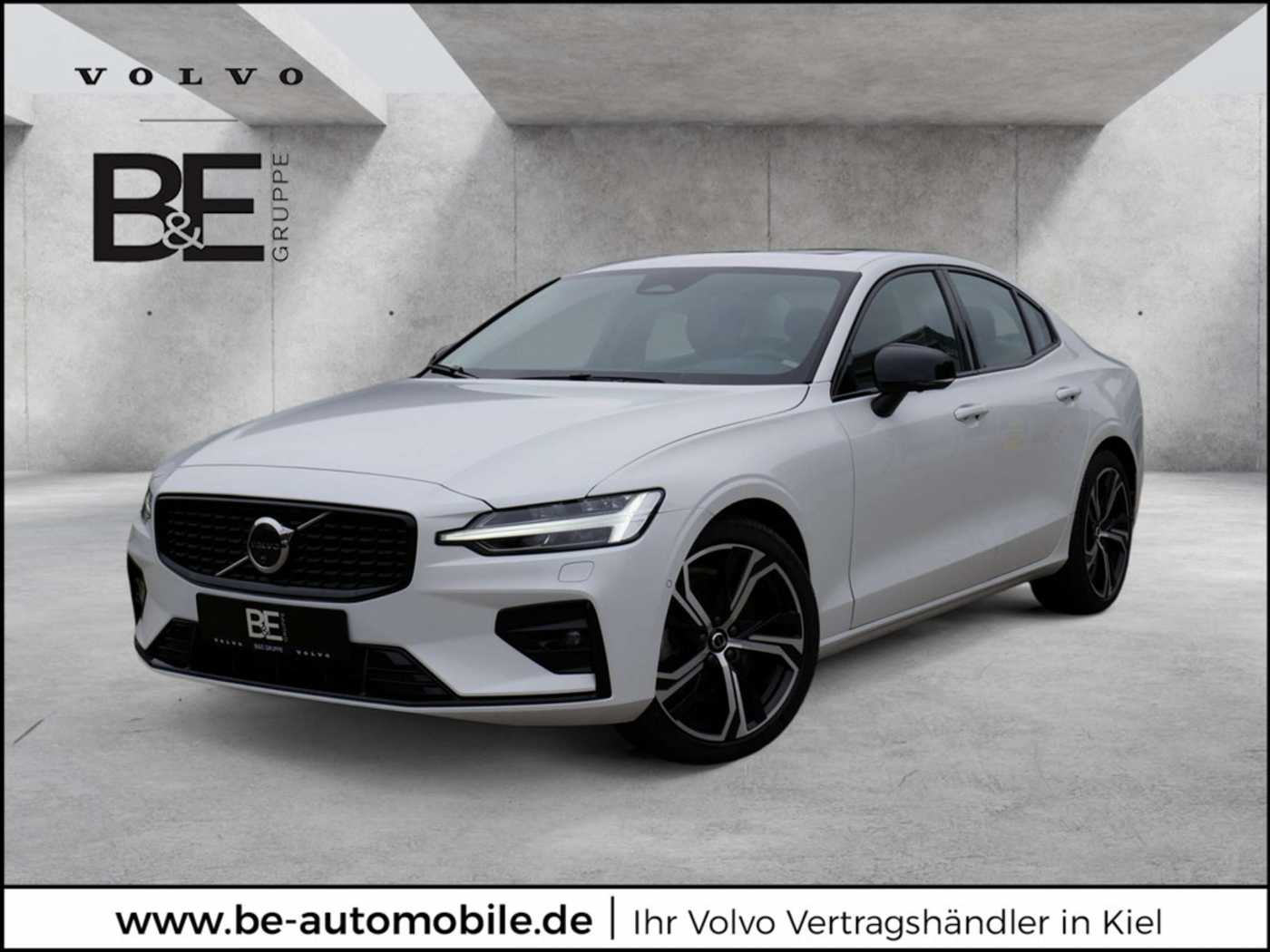 Volvo  Lim. B5 Ultimate Dark AWD LED PANO 360°