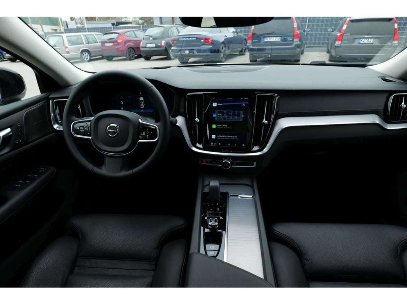 Volvo  Lim. B5 Ultimate Dark AWD LED PANO 360°