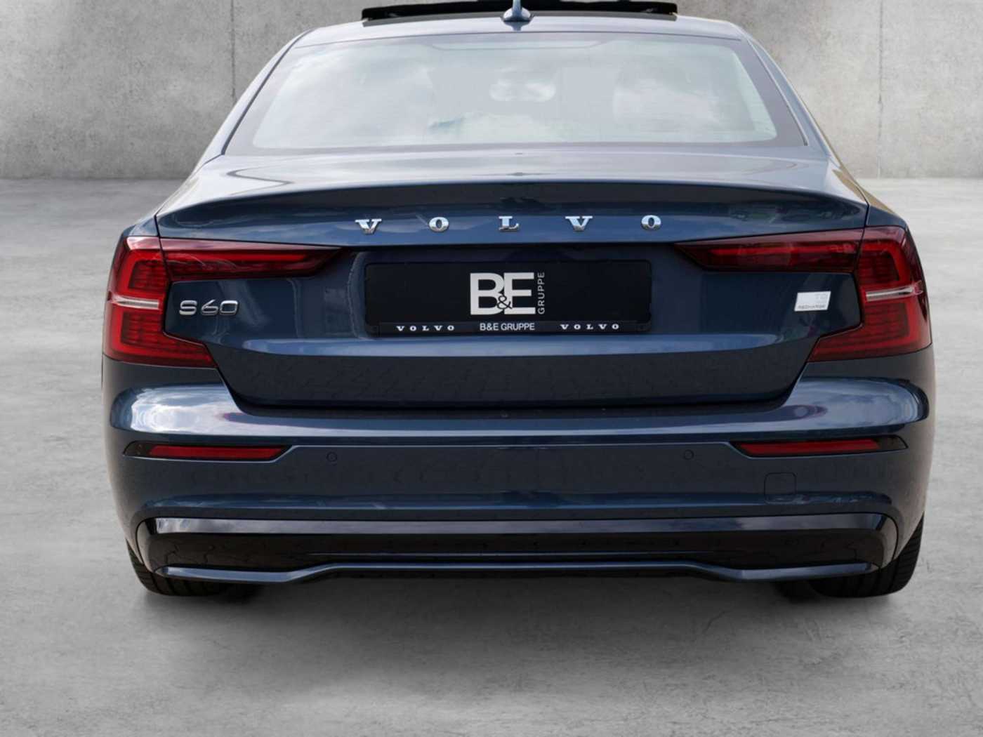 Volvo  Lim. T8 Ultimate Dark Recharge Plug-In Hybrid AWD