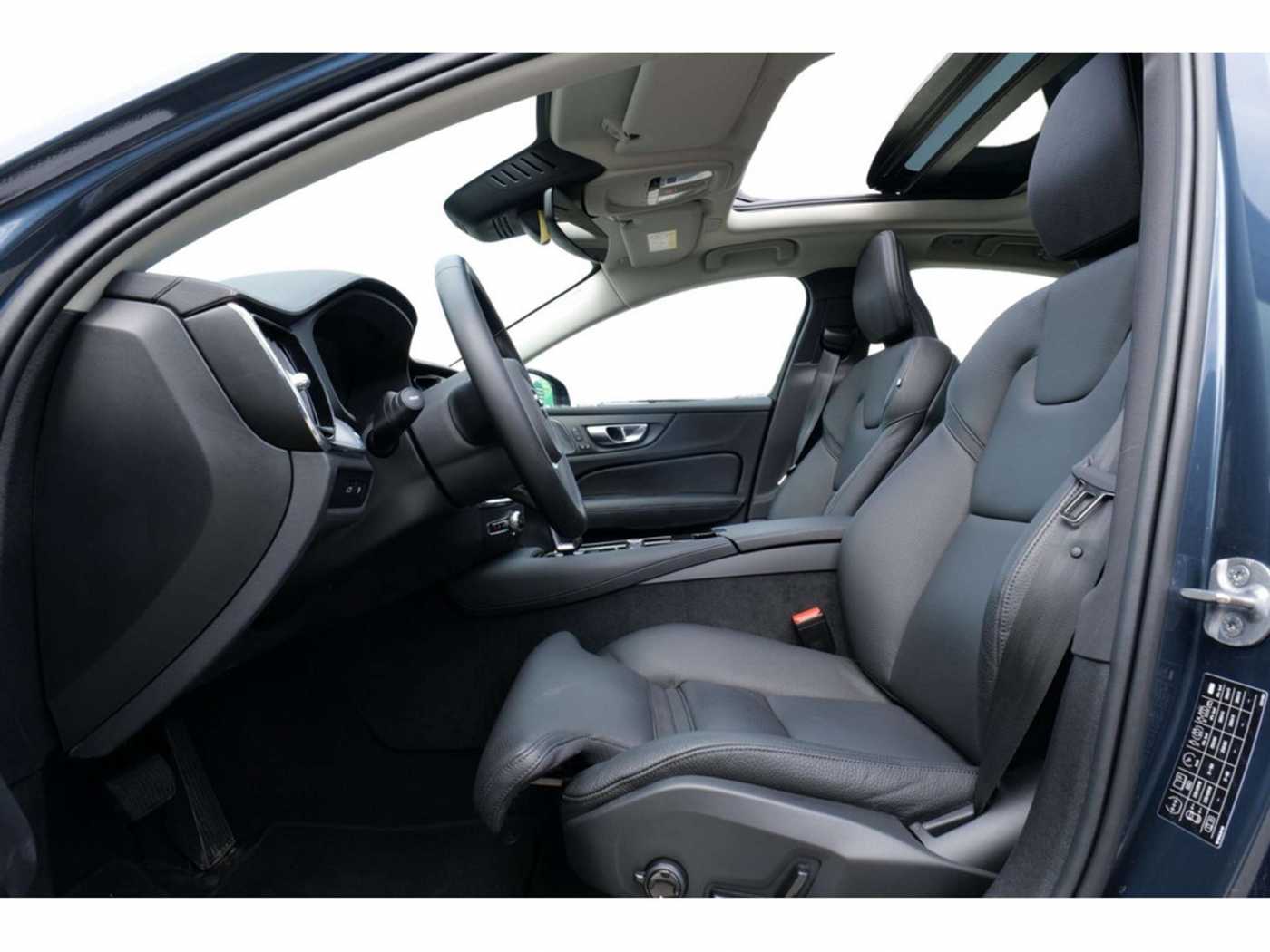 Volvo  Lim. T8 Ultimate Dark Recharge Plug-In Hybrid AWD