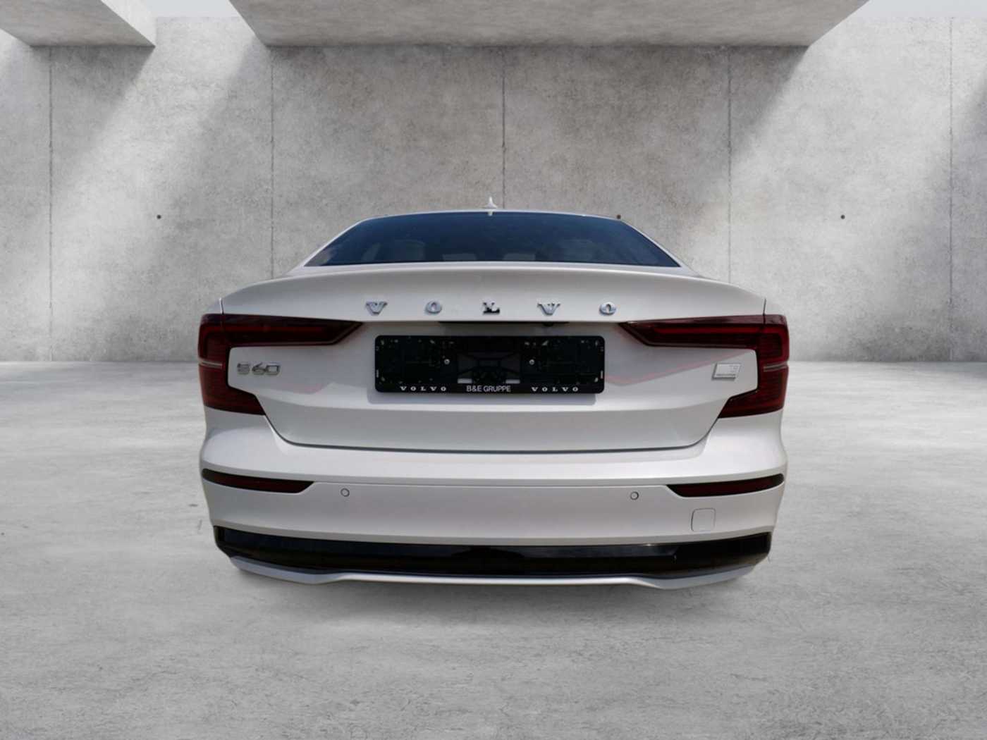 Volvo  Lim. T8 AWD Ultimate Dark Recharge Plug-In Hybrid AWD