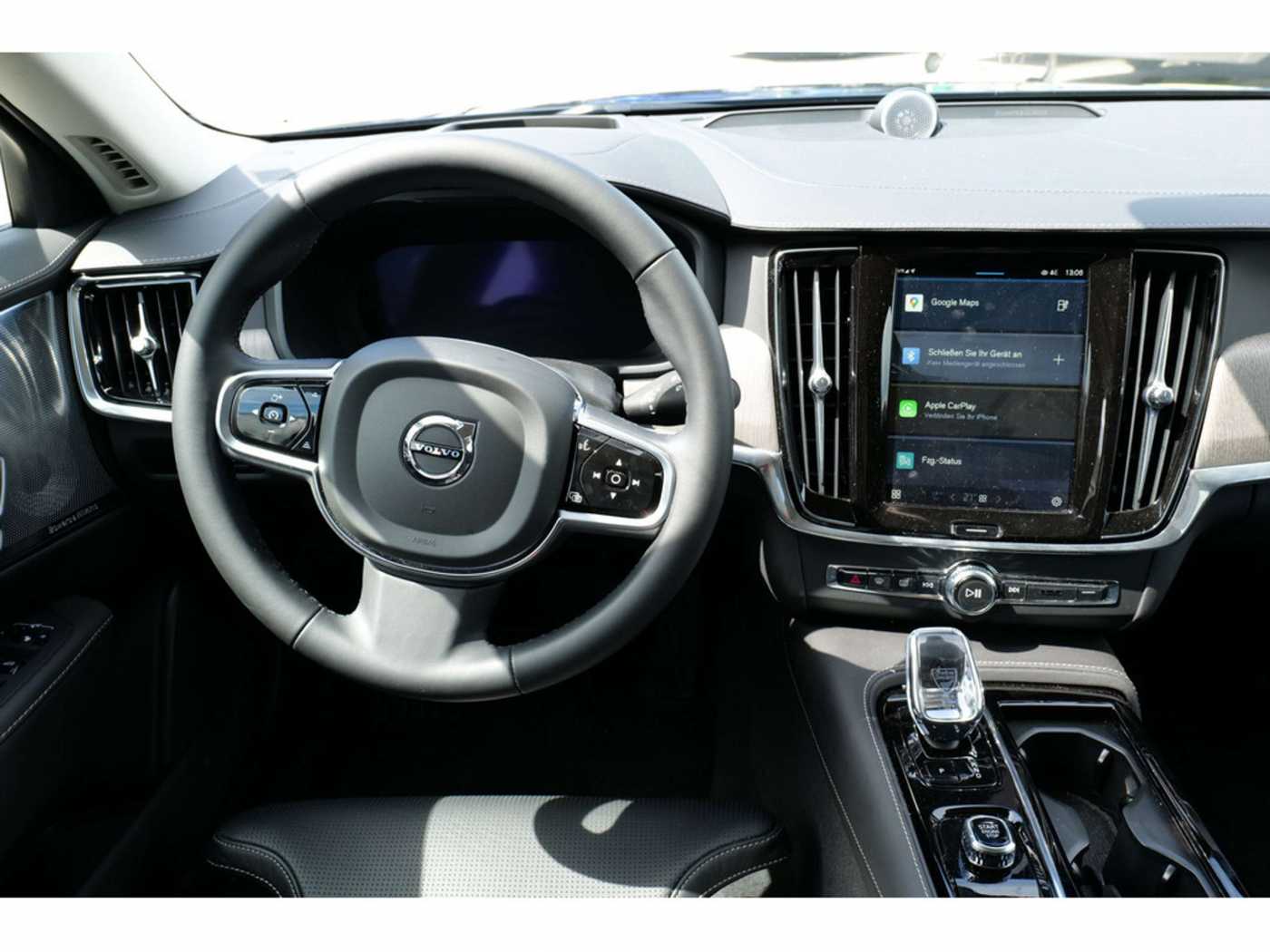 Volvo  Lim. T8 Ultimate Dark Recharge Plug-In Hybrid AWD