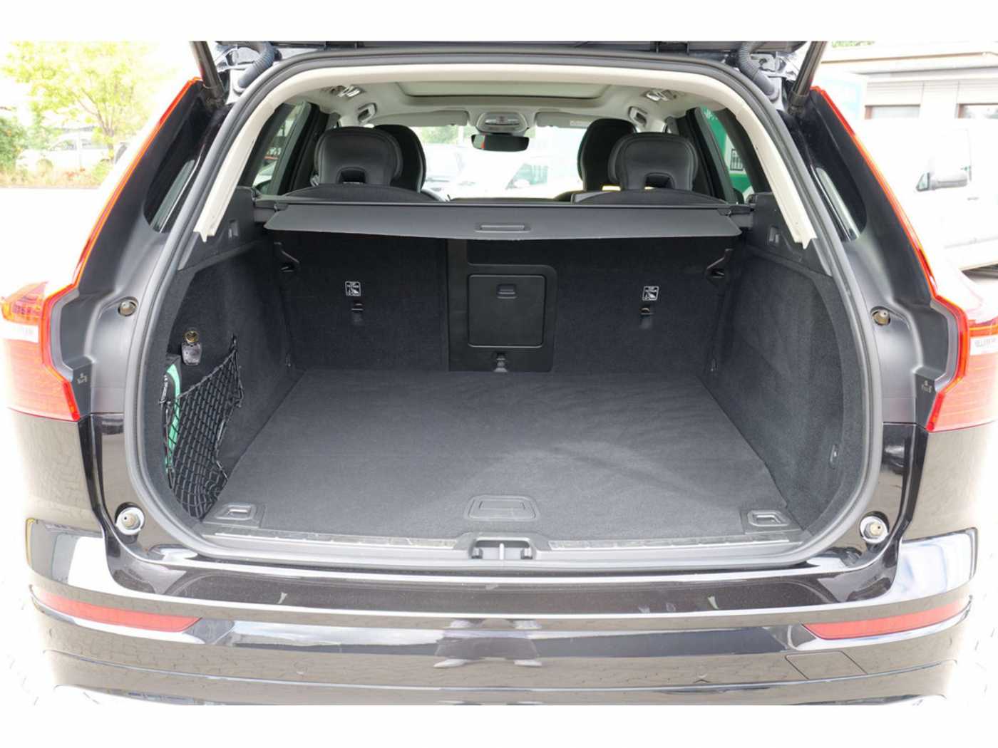 Volvo  T6 Inscription Expression Recharge Plug-In Hybrid AWD