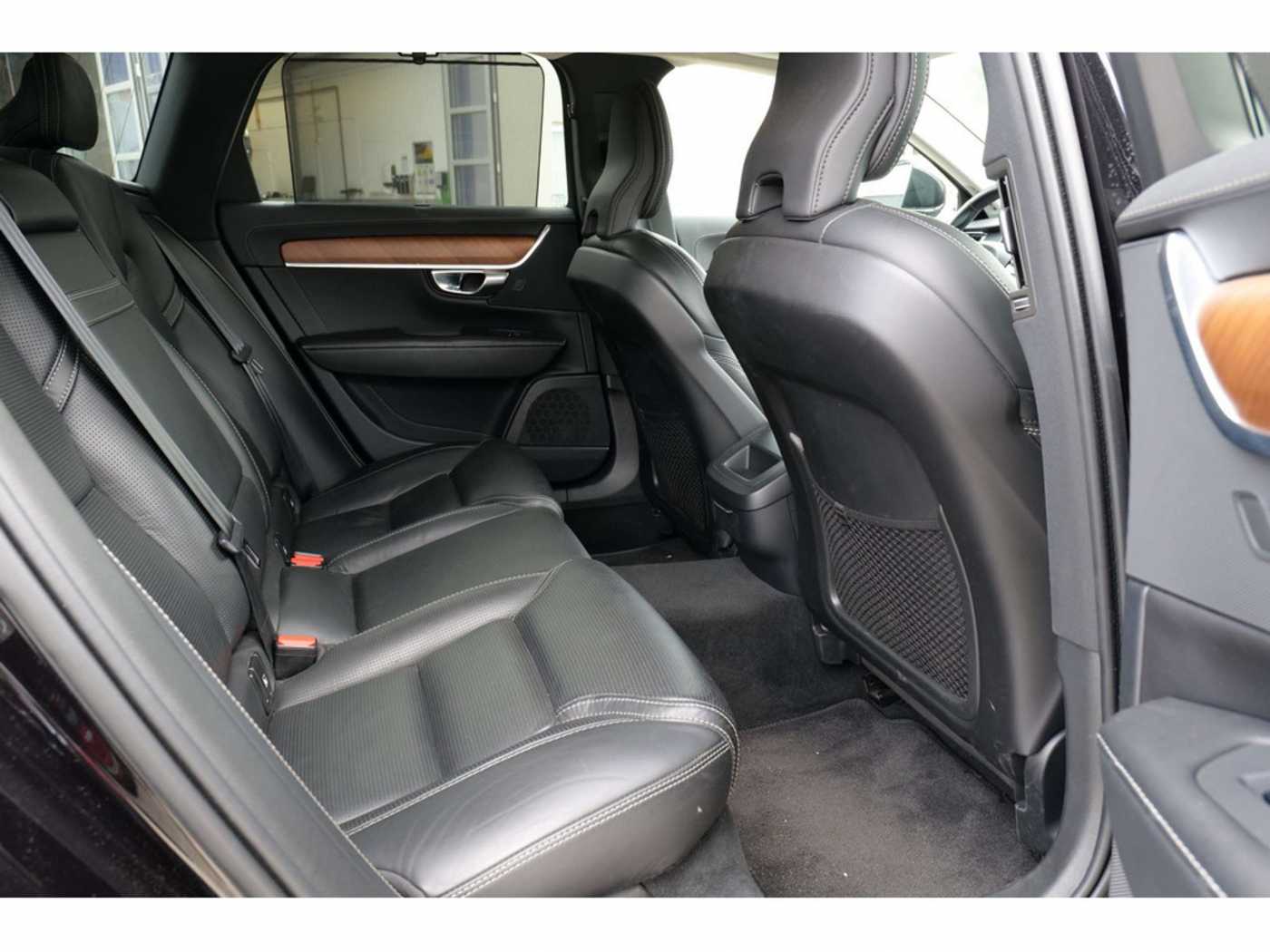 Volvo  D5 AWD Inscription 21'